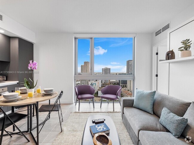 Building Photo - 227 NE 2nd St Unit 2706 Rental