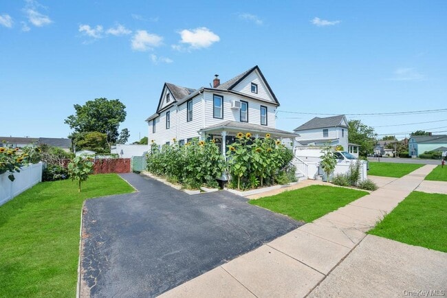 Photo - 10 Harrison Ave