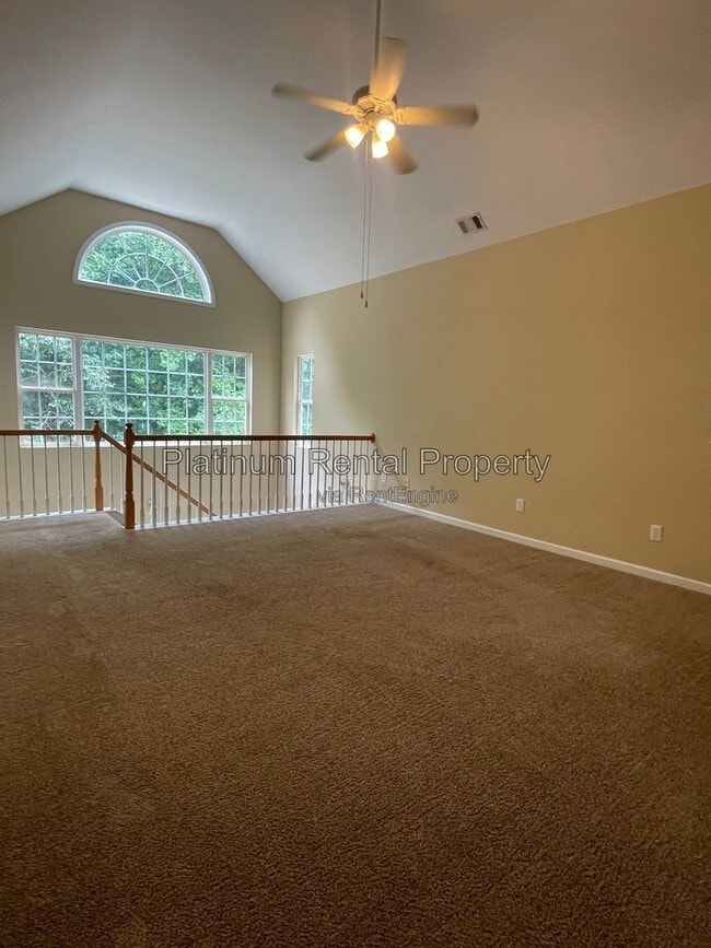 Photo - 144 Pointe Cir