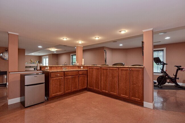 Photo - 33 Anderson Way