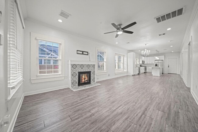 Photo - 5711 Sherman St