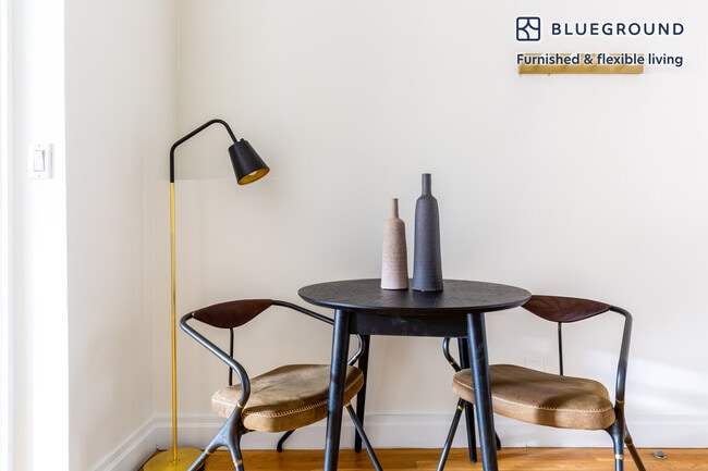 Photo - 72 Charles St Unit FL3-ID490