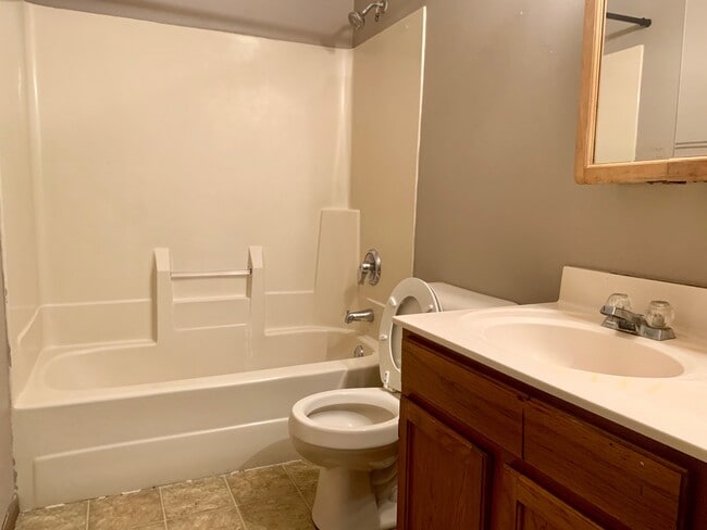 Photo - 1413 Caledonia St Unit 1413