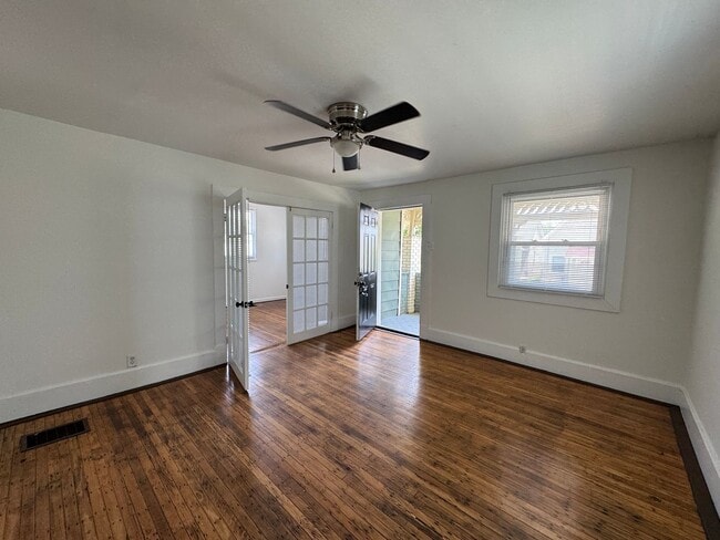 Photo - Near Westside 4 Bedroom 2 Bath