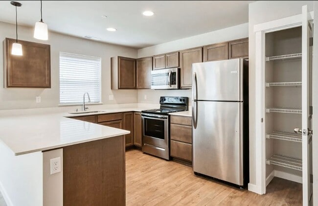 Photo - Newly Built 4bd 2.5ba in LSSD