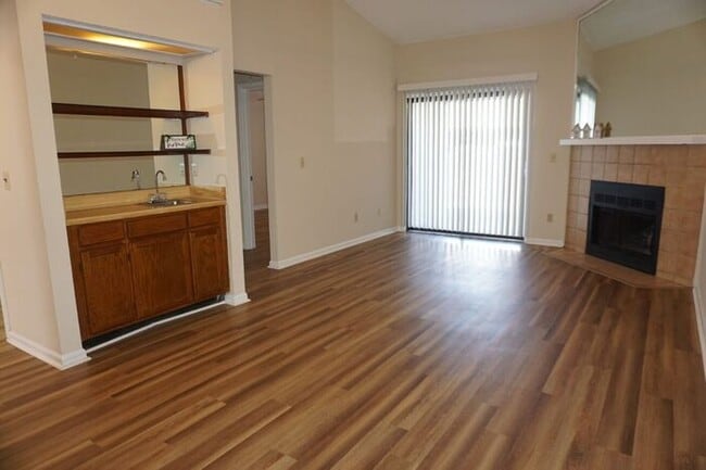 Photo - Orange Park - 2/2 flat