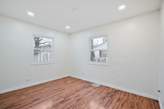 Photo - 2519 Walker Ave