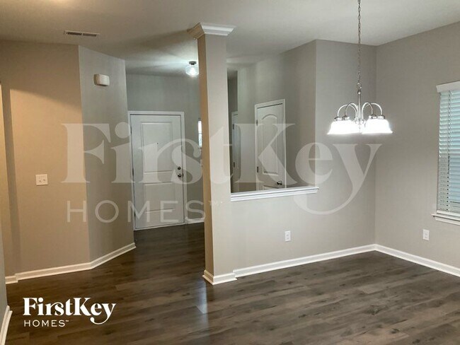 Photo - 1232 Scotch Meadows Loop