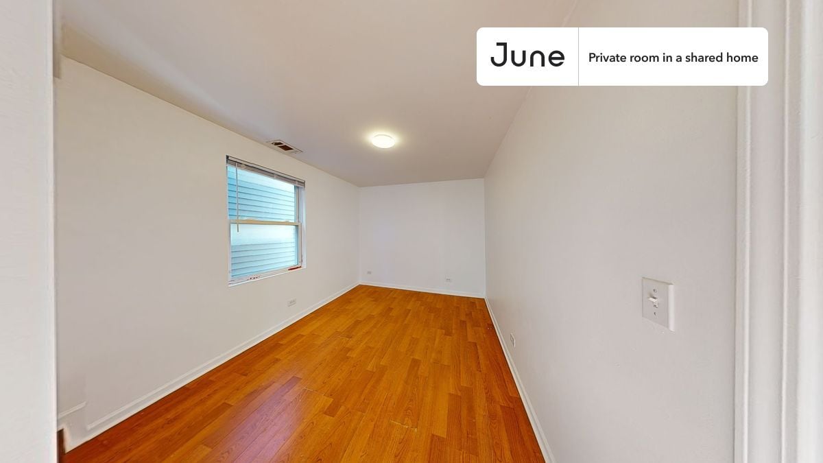 Private bedroom in 3 bed/1 bath Home - Private bedroom in 3 bed/1 bath Home