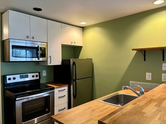 Photo - 1312 6th Ave N