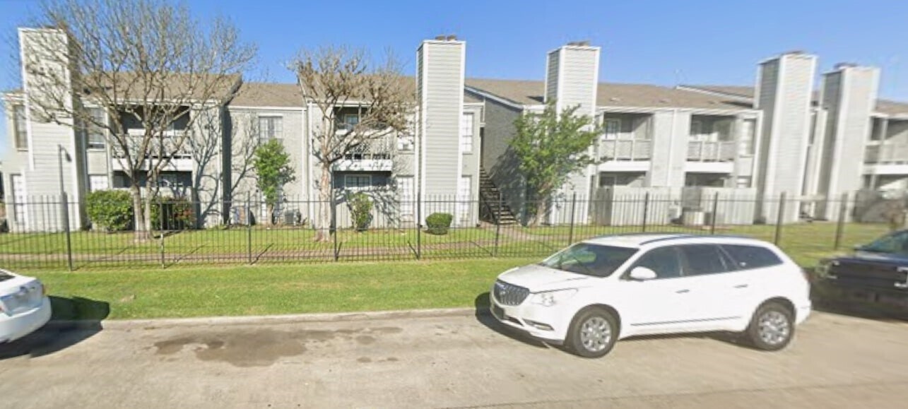 Photo - 12500 Sandpiper Dr