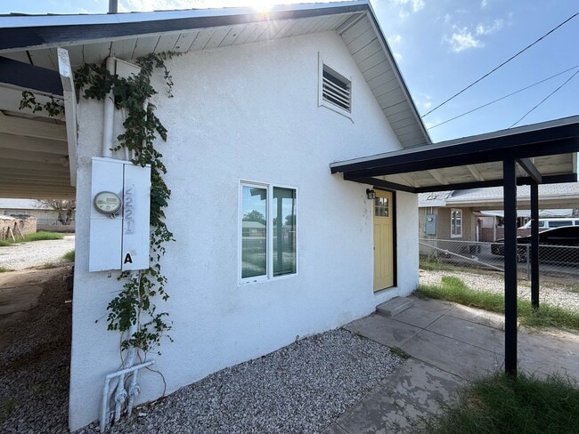 Photo - Remodeled 2 Bedroom w/ Utilities Included!