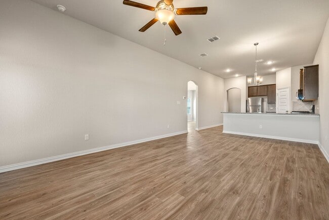 Photo - GORGEOUS 3 BEDROOM DUPLEX LOCATED IN CONVERSE, TX!