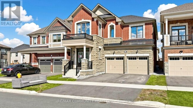 Photo - 1544 Honey Locust Pl