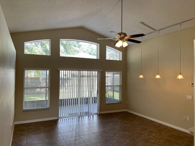 Photo - Ashington Park Gem!