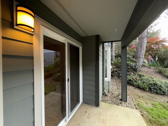 Photo - 2 Bed 1 Bath Kirkland