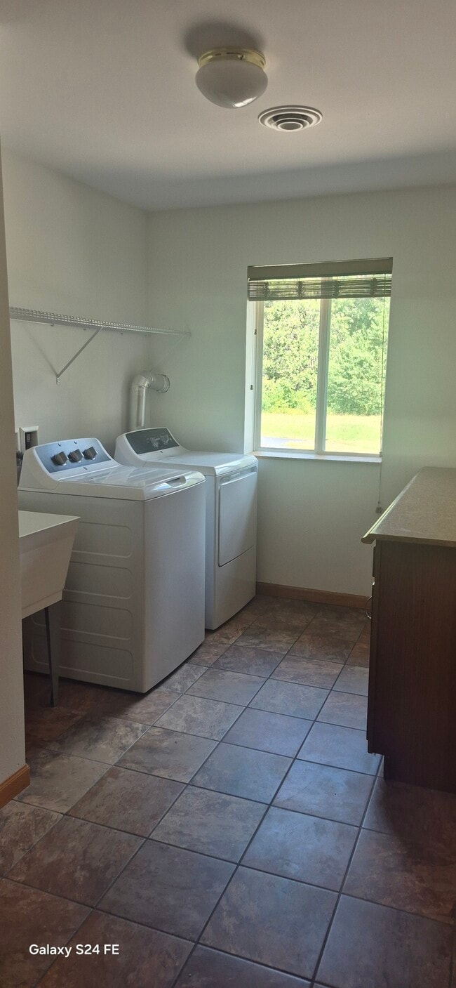212976 Co Rd B Unit 1