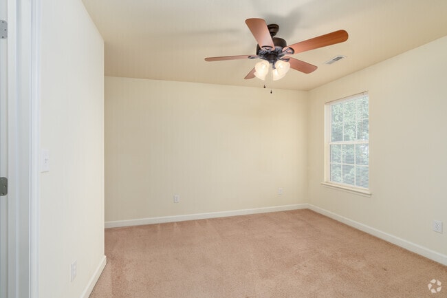 2BR, 2BA - 1,065SF - Primary Bedroom