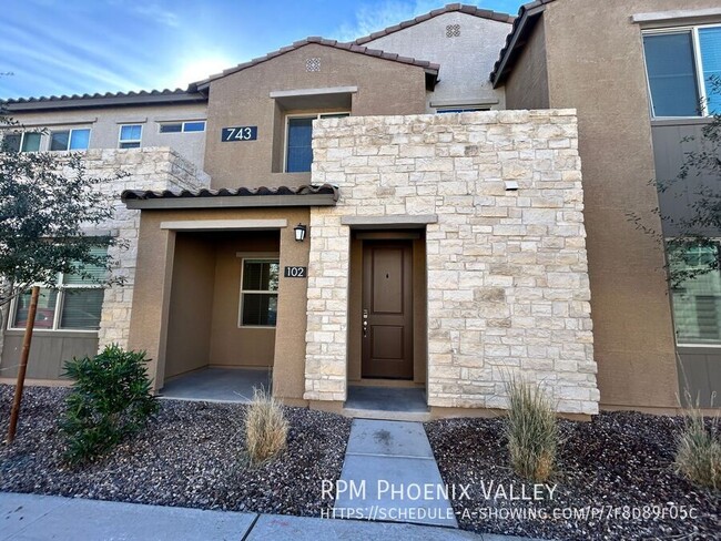 3 Bed / 2.5 Bath Gilbert Townhome GATED Co... - 3 Bed / 2.5 Bath Gilbert Townhome GATED Co...