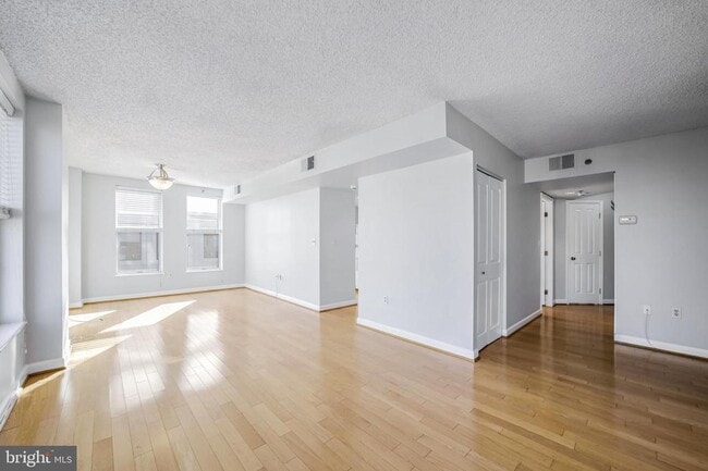 Photo - 601 Pennsylvania Ave NW Unit 910