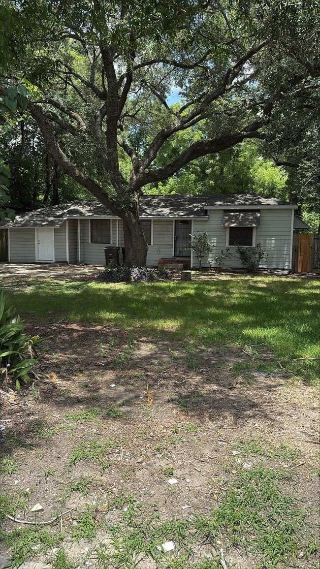 Photo - 4723 Eppes St
