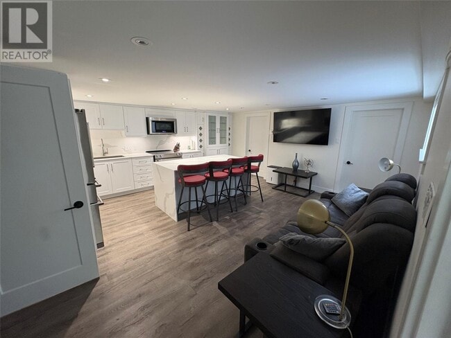 Photo - 40 Craigmillar Ave