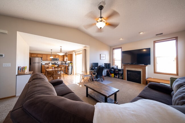 Photo - 3292 Century Dr