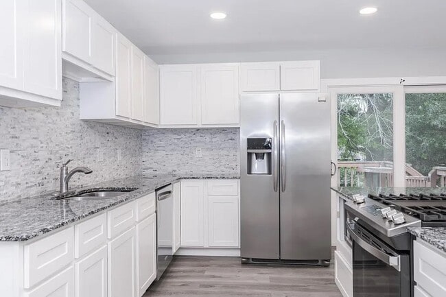 Photo - 707 Chester Dr