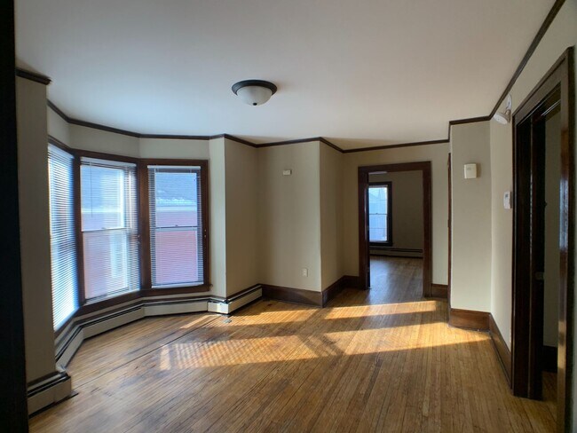 Photo - 698 Conway St Unidad Upper