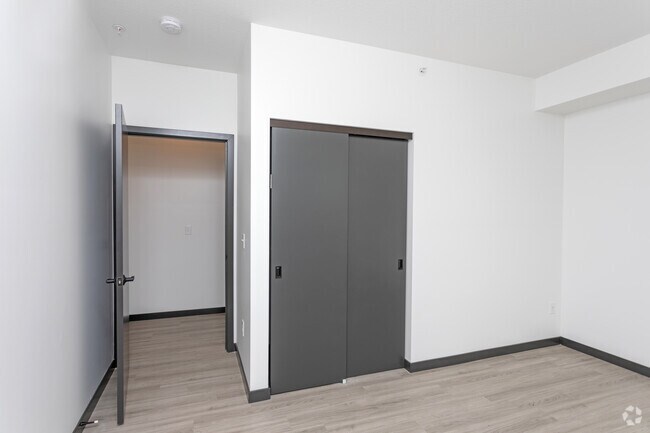 2HAB, 2BA - 786SF