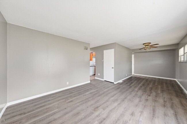 Photo - 237 Grampian Rd