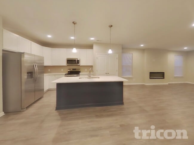 Photo - 301 Thomas Point Dr