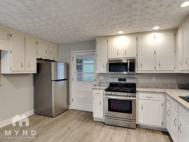 Photo - 2206 Rockdale Dr NW