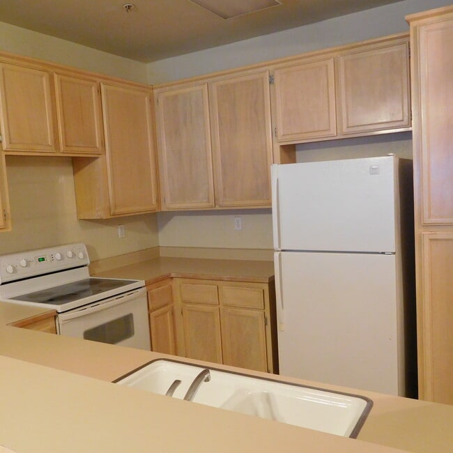 Photo - 1850 Blossom Ave