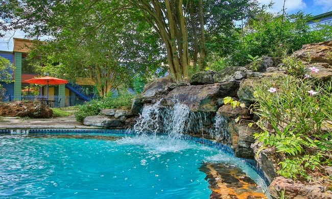 Walden of Westchase