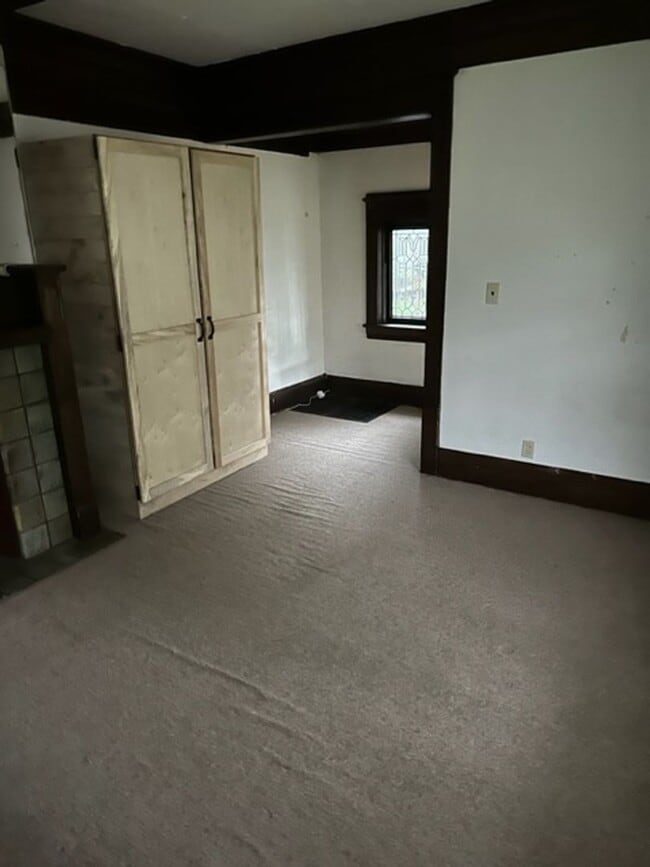 Photo - 605 E Buchtel Ave Unit #1