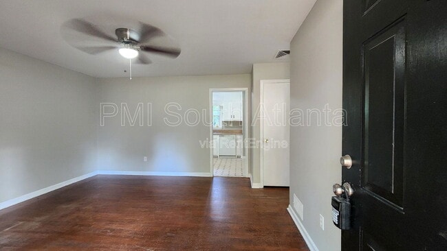 Photo - 1028 Tamarack Trail