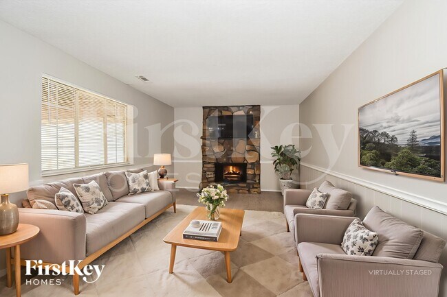 Photo - 2818 Ravenwood Dr