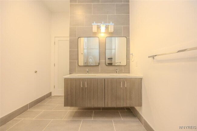 Photo - 1020 Elmwood Ave