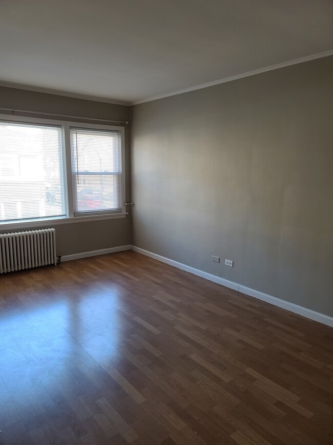 Photo - 422 Elmwood-1 Unit 1