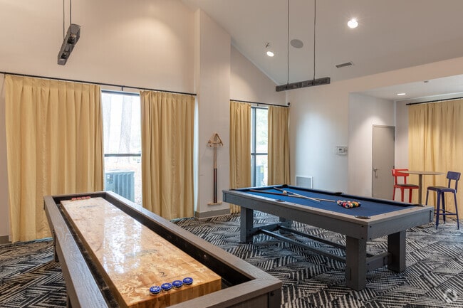Área de juegos en la casa club