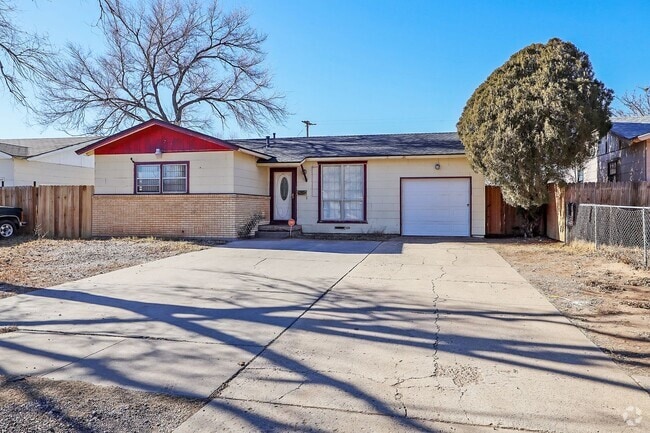 Building Photo - $1,295 Monthly Lease Payment! Rental