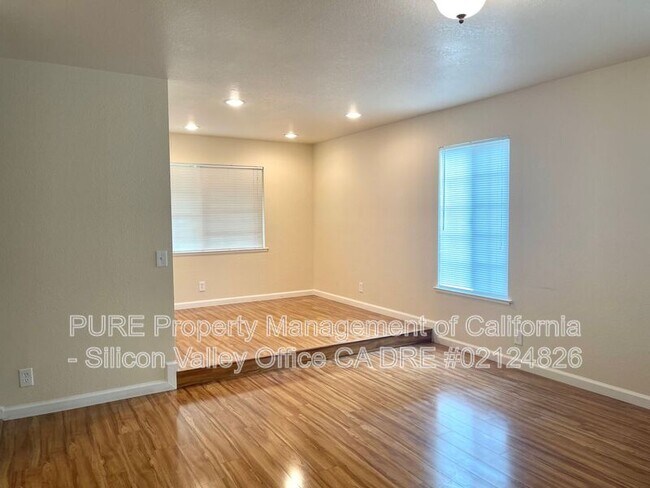 Photo - 6361 Pearlroth Dr