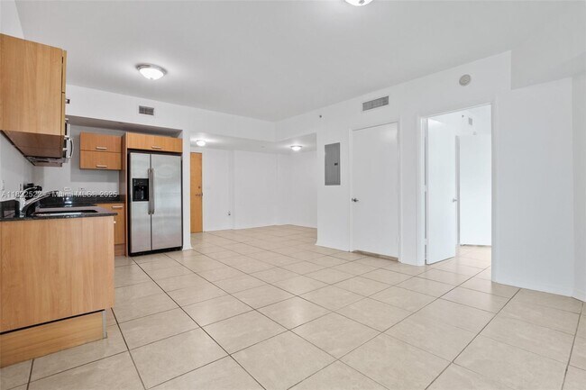 Photo - 350 S Miami Ave Unidad 1107