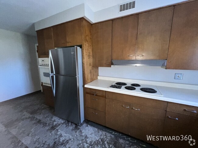 Building Photo - Large Two Bed One Bath in River Forest Unit #6 Rental