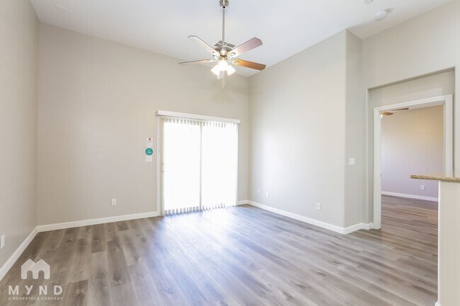 Photo - 699 Bridgeford Ct