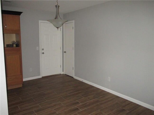 Photo - 2203 Chanel St