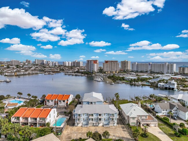 Photo - 22 Moreno Point Rd