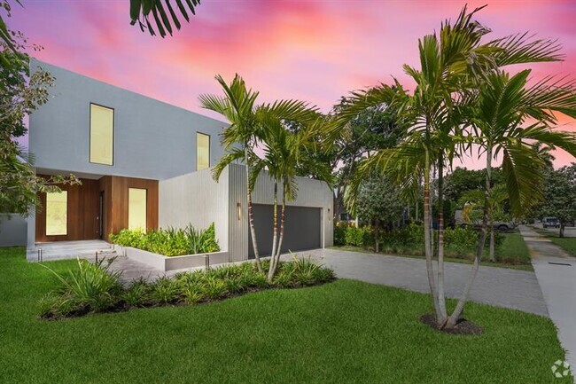 Building Photo - 1000 SE 11th Ct Rental