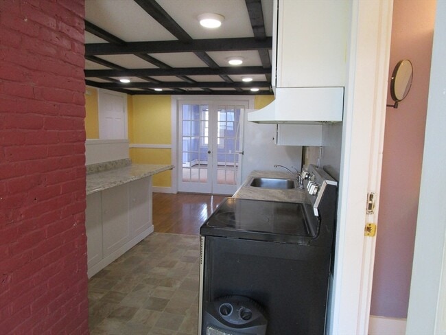 Photo - 216 Irving St Unit 6